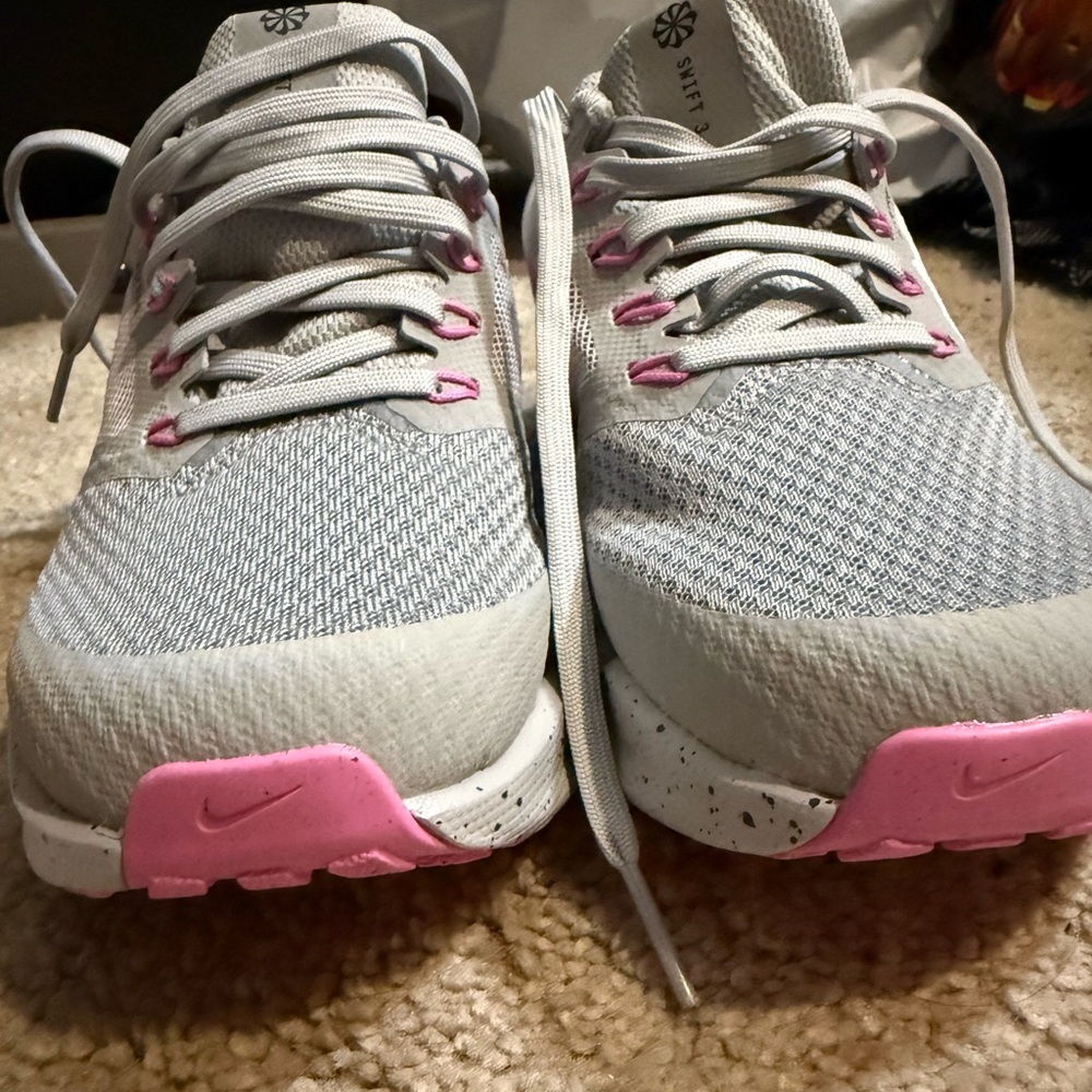 Nike Women's Run Swift 3 Running Shoe Size 5.5 - image 7